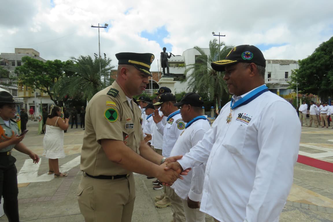 Felicitación a un veterano condecorado